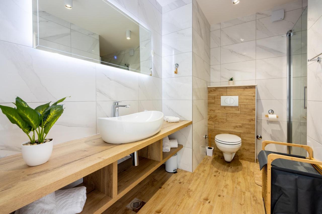 קריקווניצה Villa Antani With Heated Pool, Sauna & Jacuzzi מראה חיצוני תמונה