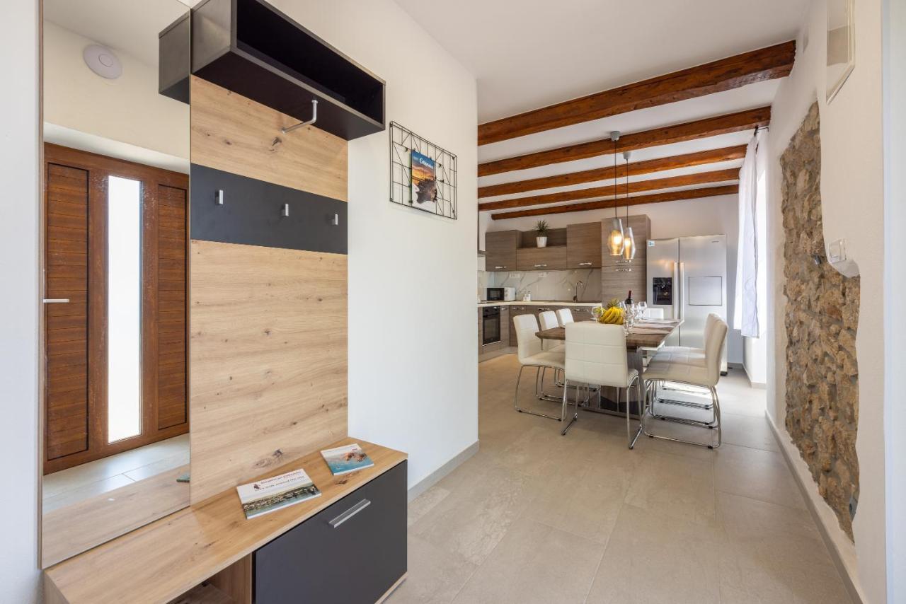 קריקווניצה Villa Antani With Heated Pool, Sauna & Jacuzzi מראה חיצוני תמונה